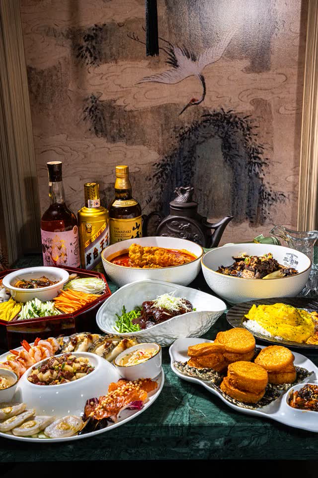 코스로 차려낸 여러 요리 — 삼신 가로수길점 — 서울 강남 신사동 가로수길 chinese restaurant (韓国料理 · 美食)