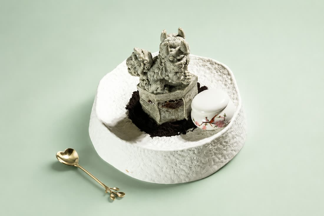 삼신상 케이크 (The Three Gods Signature Figure Cake) — 삼신 가로수길점 메뉴 — 가로수길 chinese restaurant (韓国料理 · 美食)