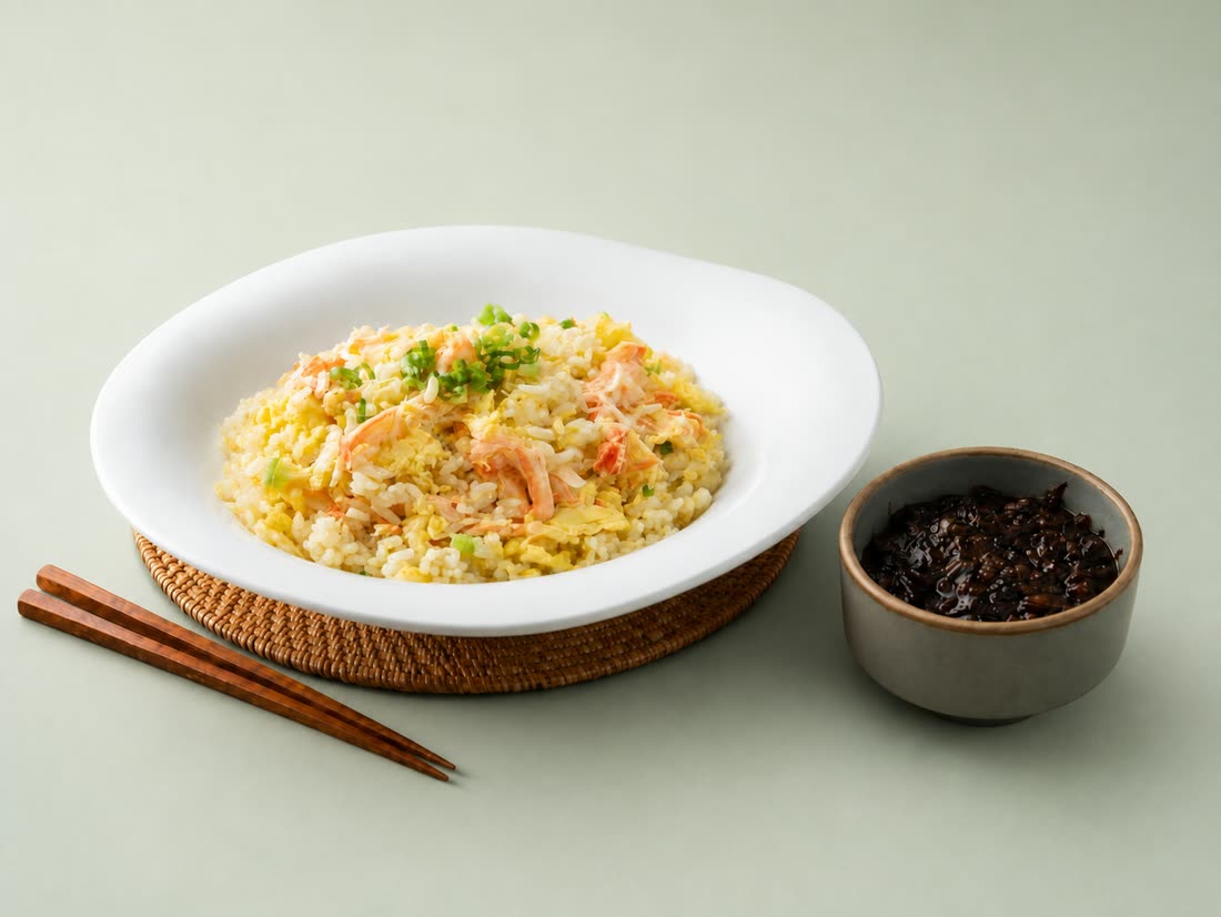 수제 XO 게살볶음밥 (Crab Fried Rice with House-Made XO Sauce) — 삼신 가로수길점 메뉴 — 가로수길 chinese restaurant (韓国料理 · 美食)